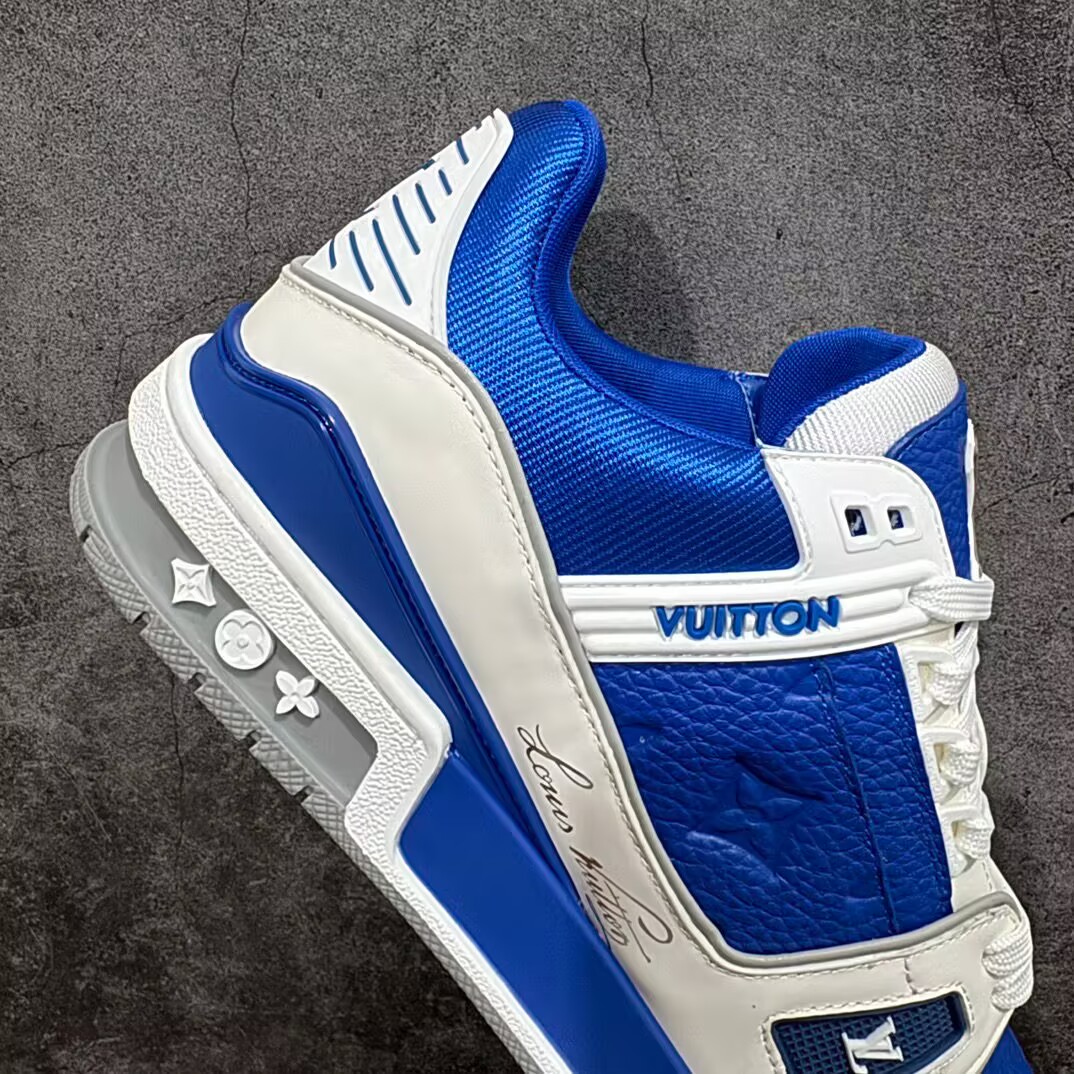 LOUIS VUITTON Trainer cow leather round toe lace-up low-top sneakers