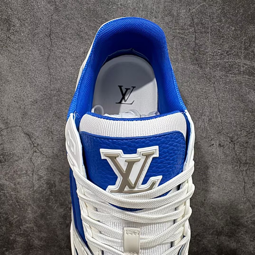 LOUIS VUITTON Trainer cow leather round toe lace-up low-top sneakers