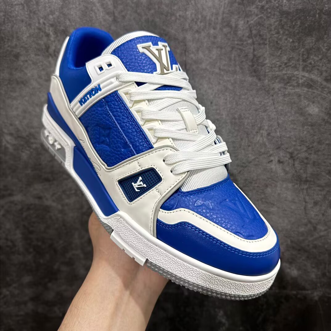 LOUIS VUITTON Trainer cow leather round toe lace-up low-top sneakers