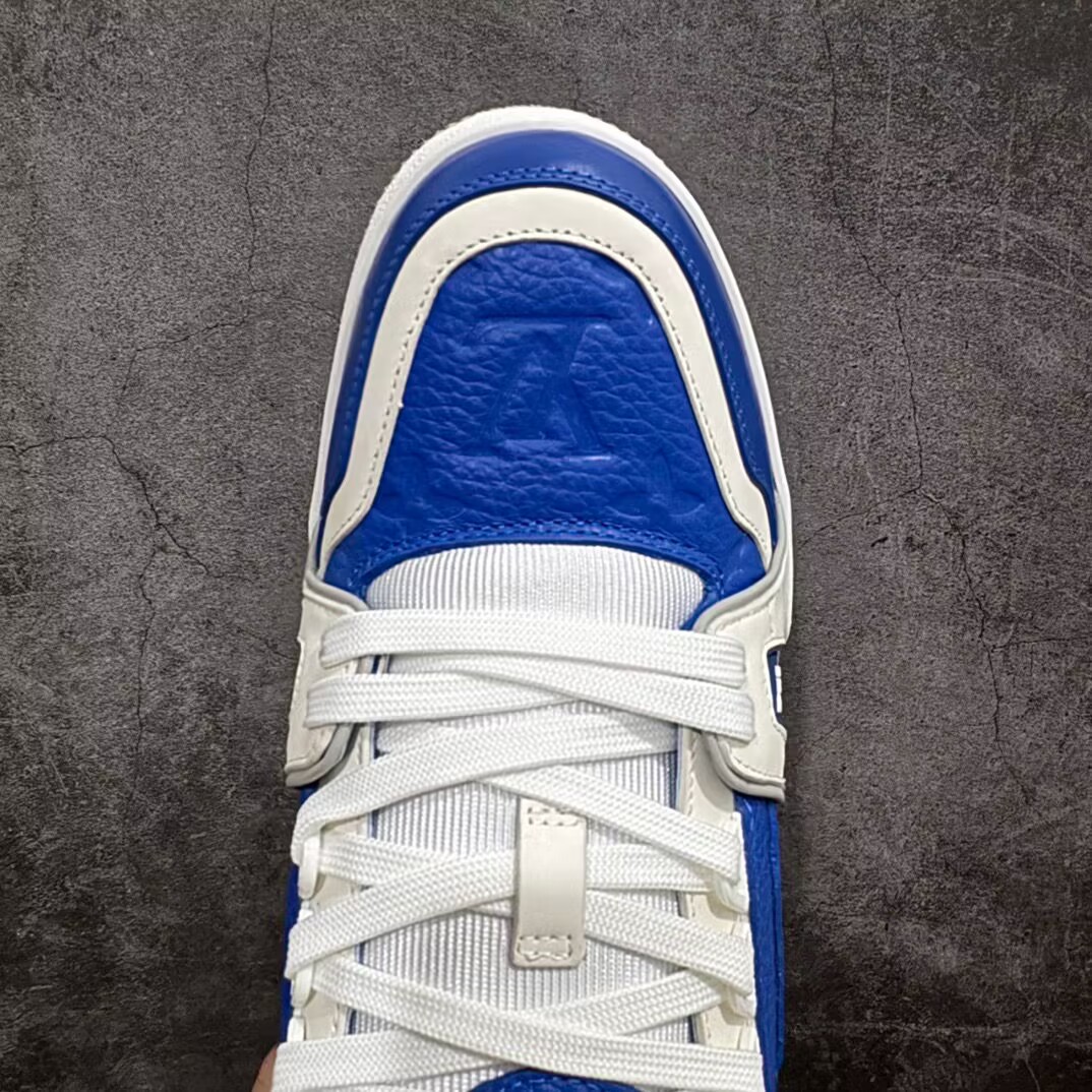 LOUIS VUITTON Trainer cow leather round toe lace-up low-top sneakers