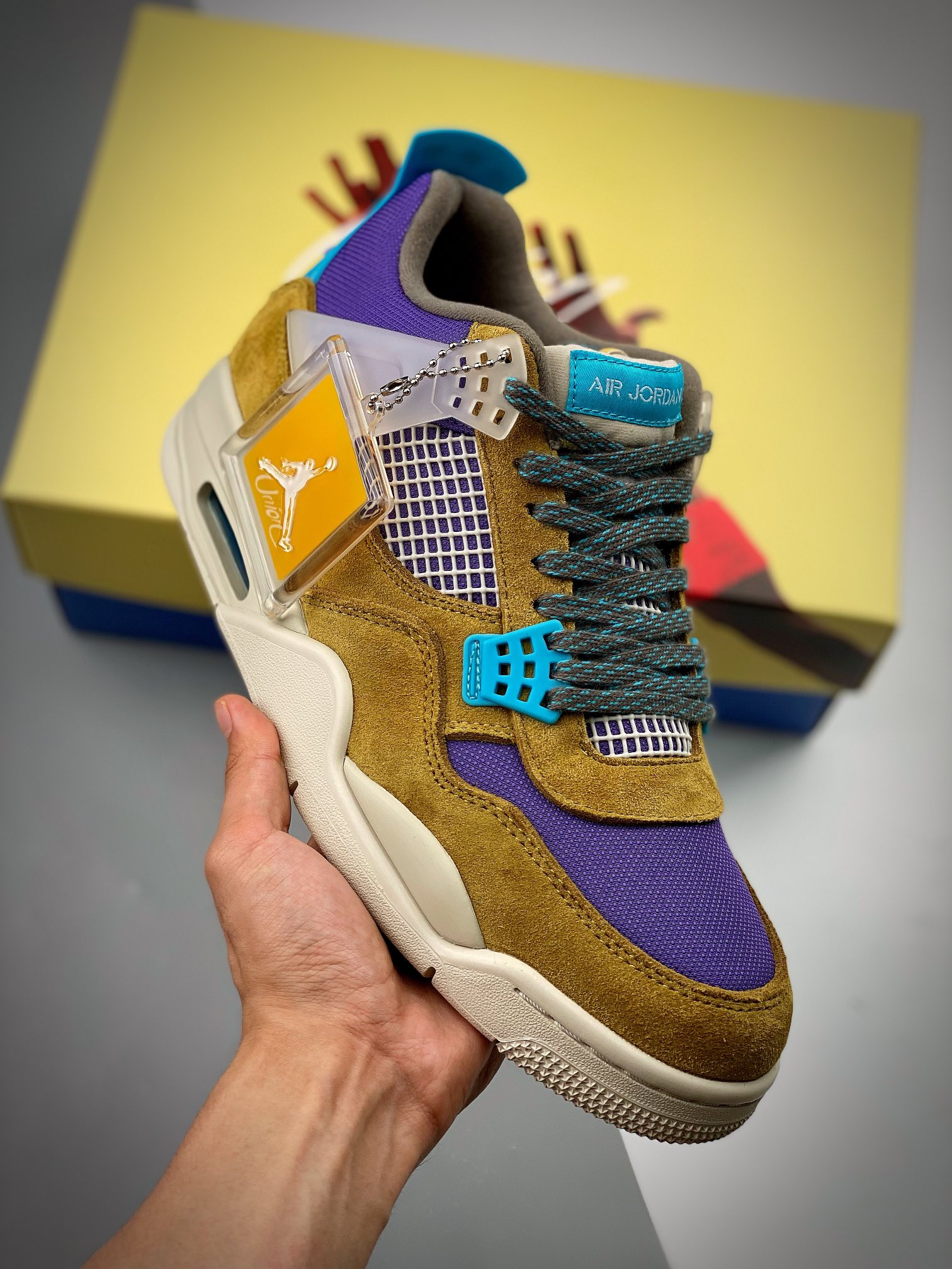 la union jordan 4