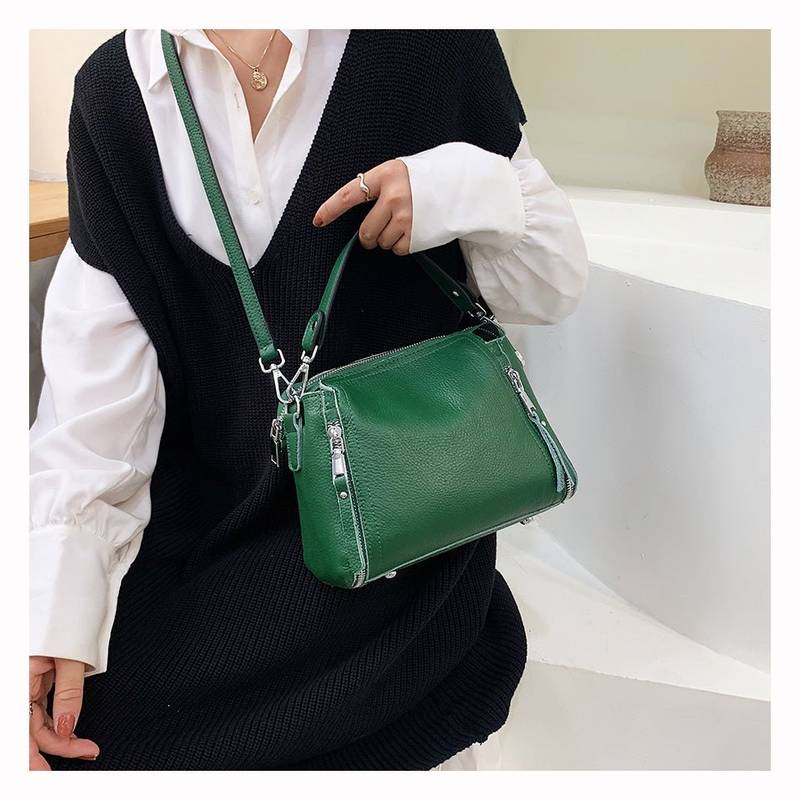 Luxury Elegance: Genuine Leather Womens Handbag