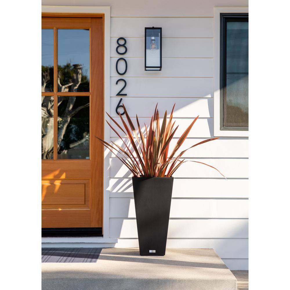 Veradek Midland Medium Black Plastic Tapered Planter with Drainage Holes (15.25 in. L x 15.25 in. W x 30 in. H) (2-Pack) MV32B-2PK