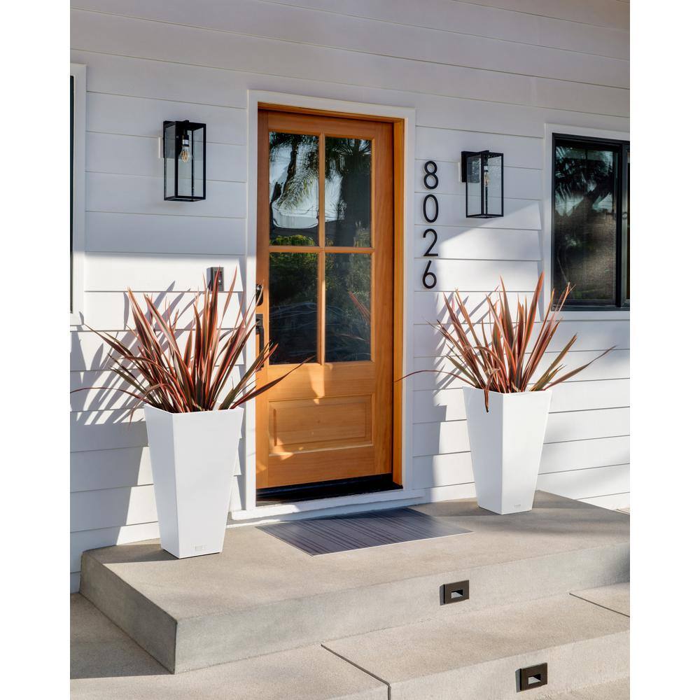 Veradek Midland Medium White Plastic Tapered Planter with Drainage Holes (15.25 in. L x 15.25 in. W x 30 in. H) MV32W