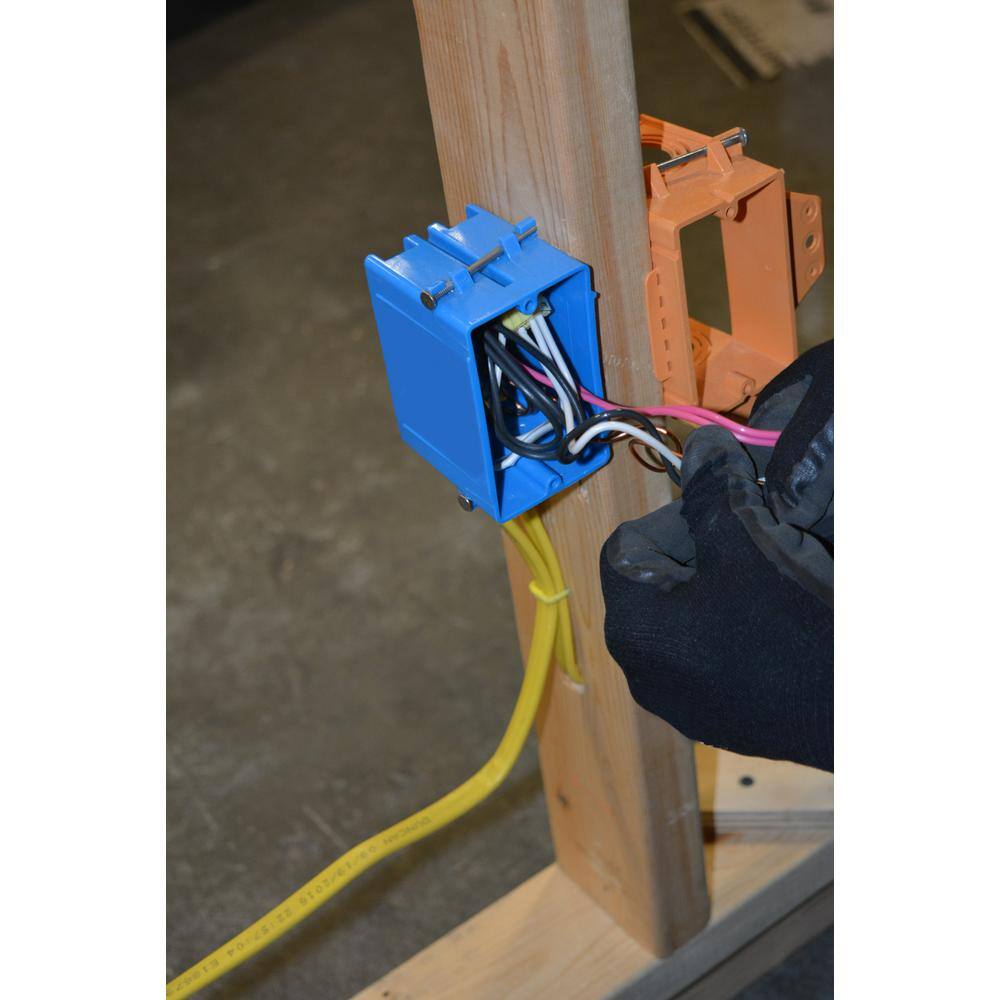 Southwire 500 ft. 6/3 Stranded Romex SIMpull CU NM-B W/G Wire 63950005