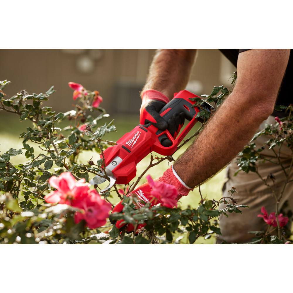 Milwaukee M12 12V Cordless Lithium-Ion Brushless Pruner Shears with 2.5 Ah High Output Battery 2534-20-48-11-2425