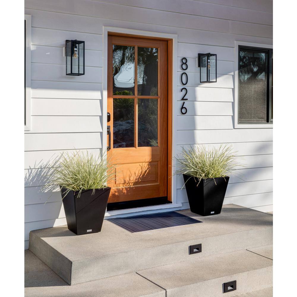 Veradek Nobleton Large Black Plastic Tapered Planter with Drainage Holes (16 in. L x 16 in. W x 18 in. H) NBV18B