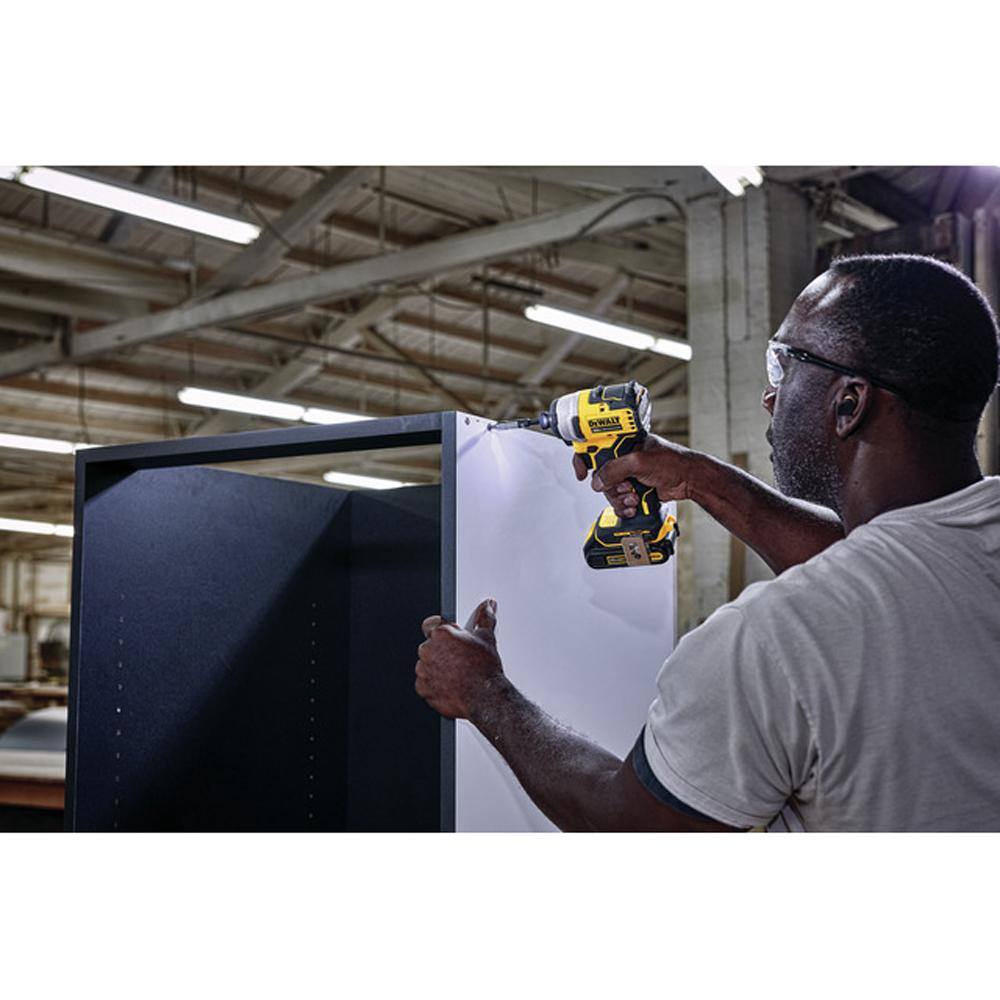 DEWALT ATOMIC 20V MAX Lithium-Ion Cordless Combo Kit (2-Tool) and 1/2 in. Impact Wrench with (2) 2Ah Batteries, Charger and Bag DCK225D2WCF921B