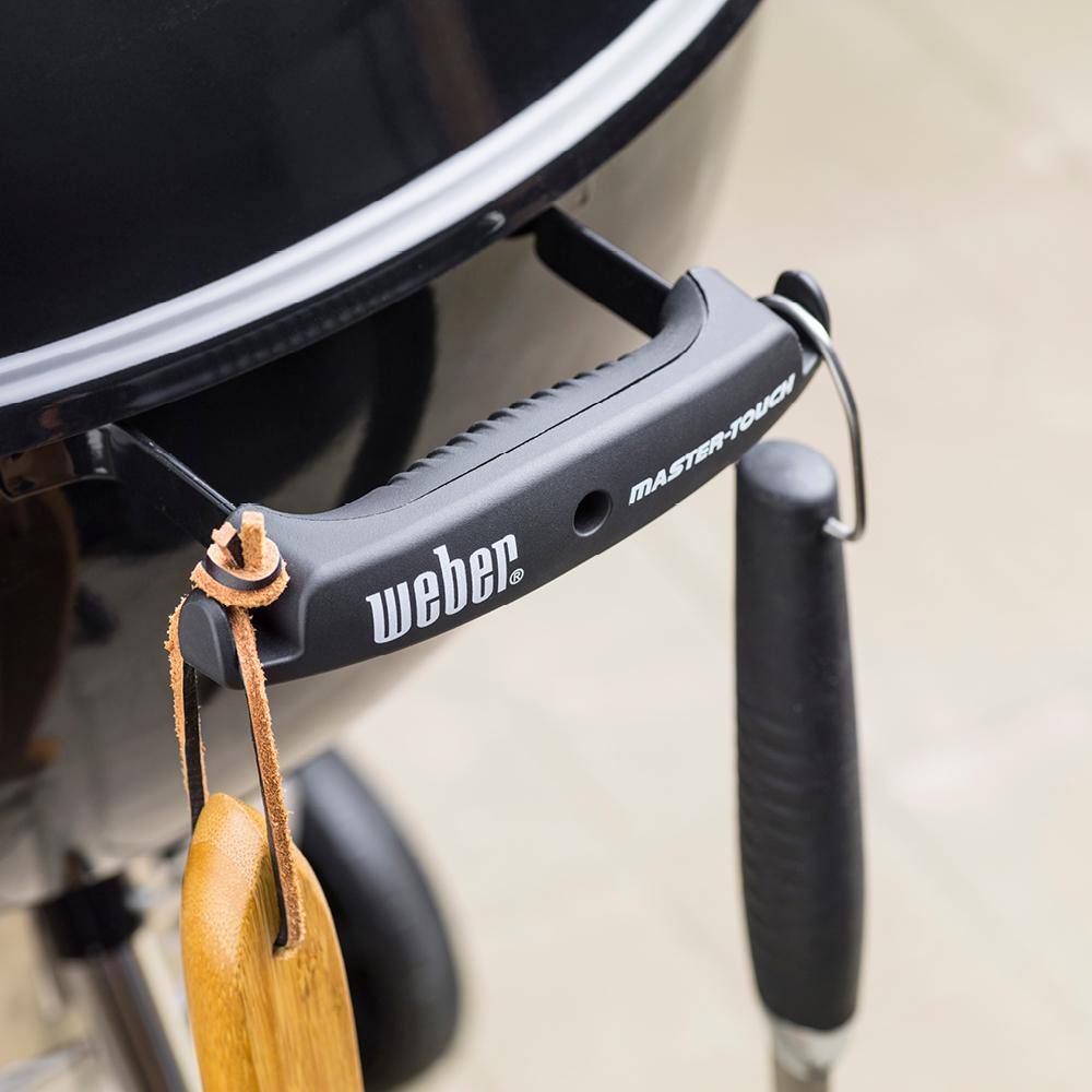 Weber Master-Touch 22 in. Charcoal Grill in Black with Built-In Thermometer 14501001