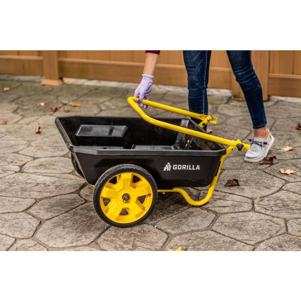 GORILLA CARTS 4 cu. ft. Poly Utility Garden Cart, 300 lbs. Capacity, 12 in. No-Flat Tires, Extra-Wide Foldable Handle GCR-4W