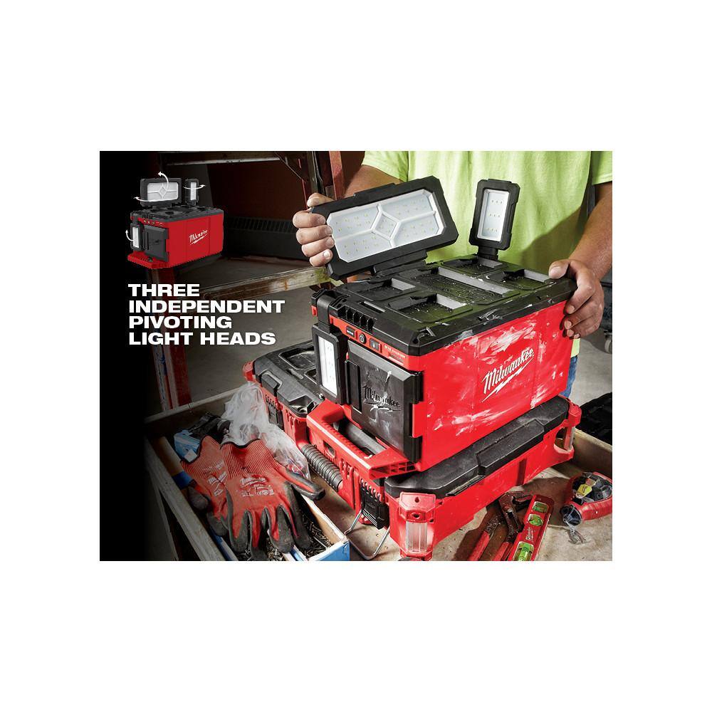 Milwaukee M18 18-Volt Lithium-Ion Cordless PACKOUT 3000 Lumens LED Light with Built-In Charger with (1) 5.0 Ah Battery 2357-20-48-11-1850