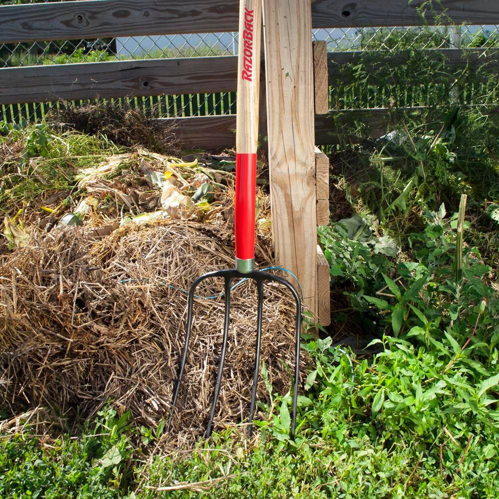 Razor-Back 4-Oval Tine Manure Fork 74102