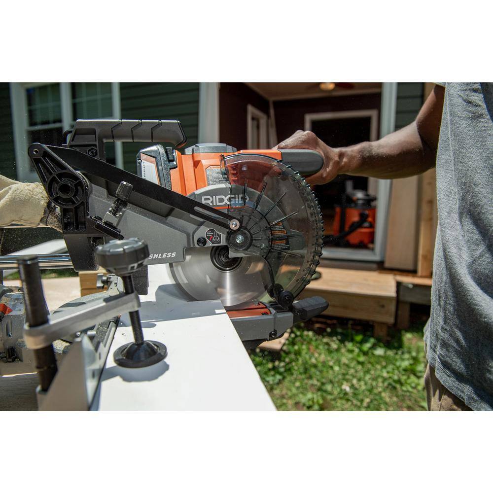 RIDGID 18V (2) 4.0 Ah Batteries and Charger Kit with 18V Brushless Cordless 7-1/4 in. Dual Bevel Sliding Miter Saw AC93044SBN-R48607B