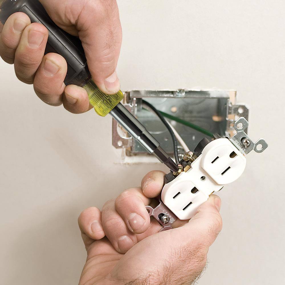 Lutron Diva LED+ Dimmer Switch for Dimmable LED, White, Klein 11-in-1 Multi Bit Screwdriver and Nut Driver (DVCL-6PKR-KSD) DVCL-6PKR-KSD