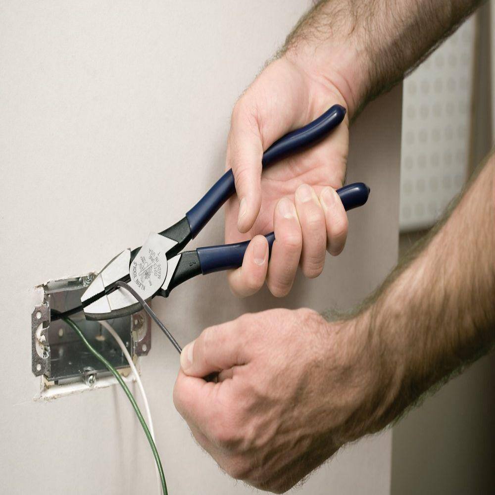 Klein Tools Fixed Blade Driver and Plier Tool Set, 14-Piece 80088