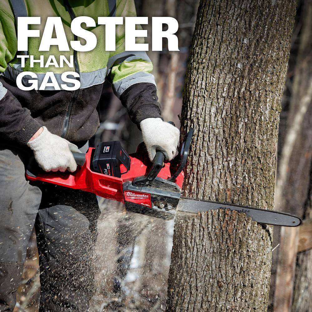 Milwaukee M18 FUEL 14 in. 18V Lithium-Ion Brushless Battery Chainsaw (Tool-Only) 2727-20C