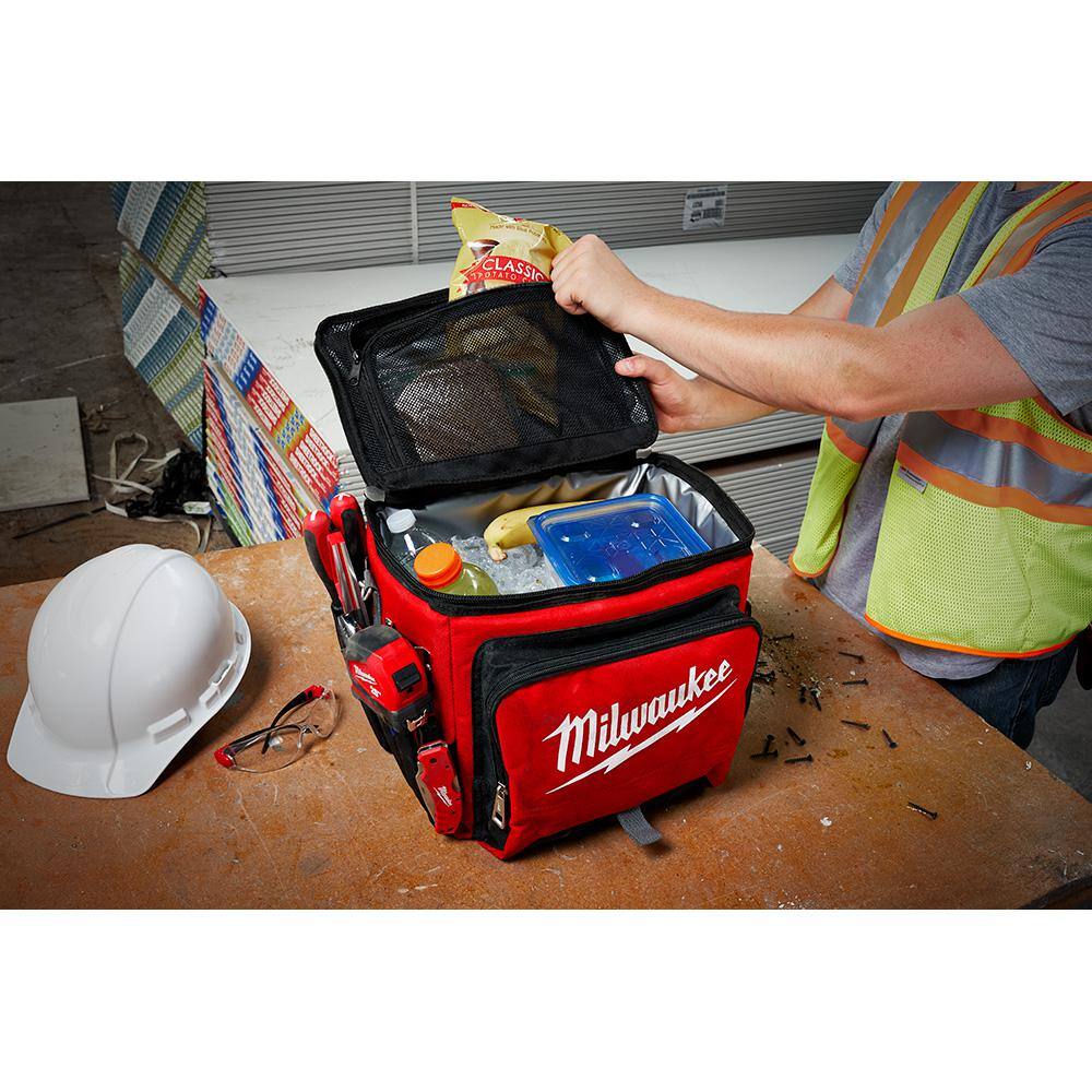 Milwaukee 21 Qt. Soft Sided Jobsite Lunch Cooler with PACKOUT Red 24 oz. Insulated Bottle with Chug Lid 48-22-8250-48-22-8396R