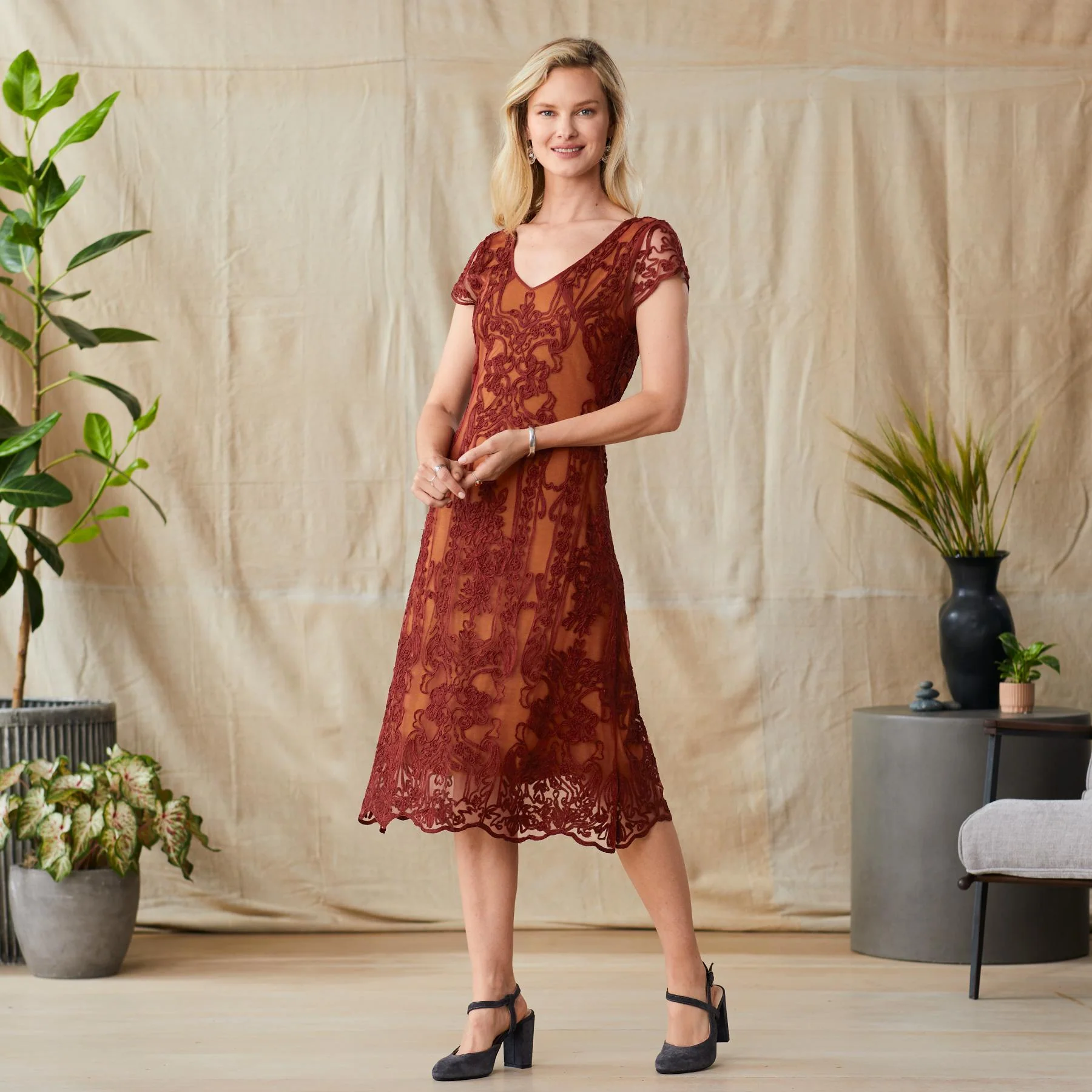 Hidden Avenue Dress, Petite