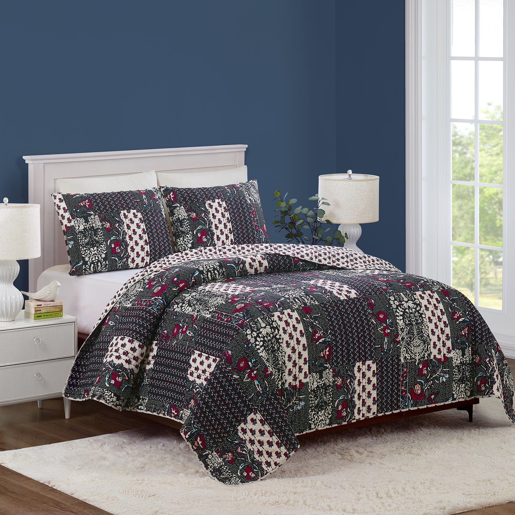 Perennials Patchwork Quilt Set, Full - Queen
