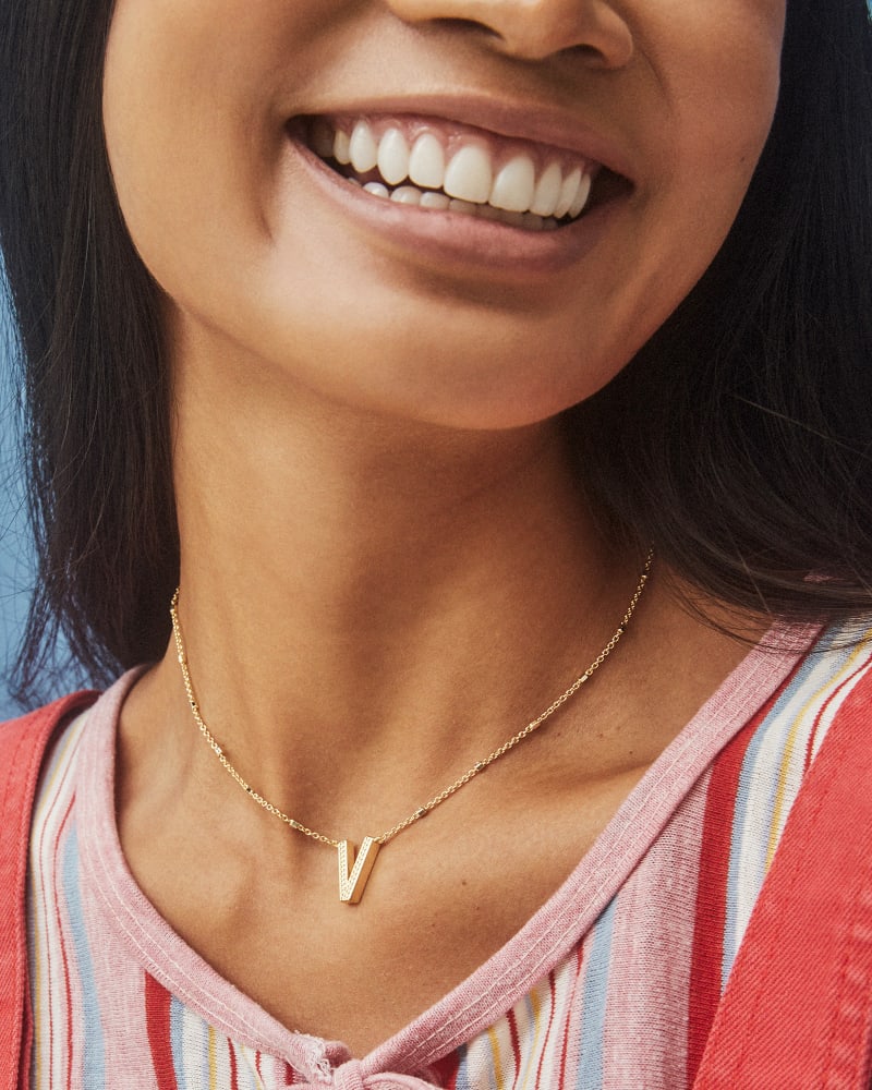 Letter V Pendant Necklace in Gold
