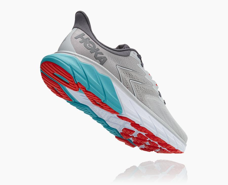 Men's Arahi 5