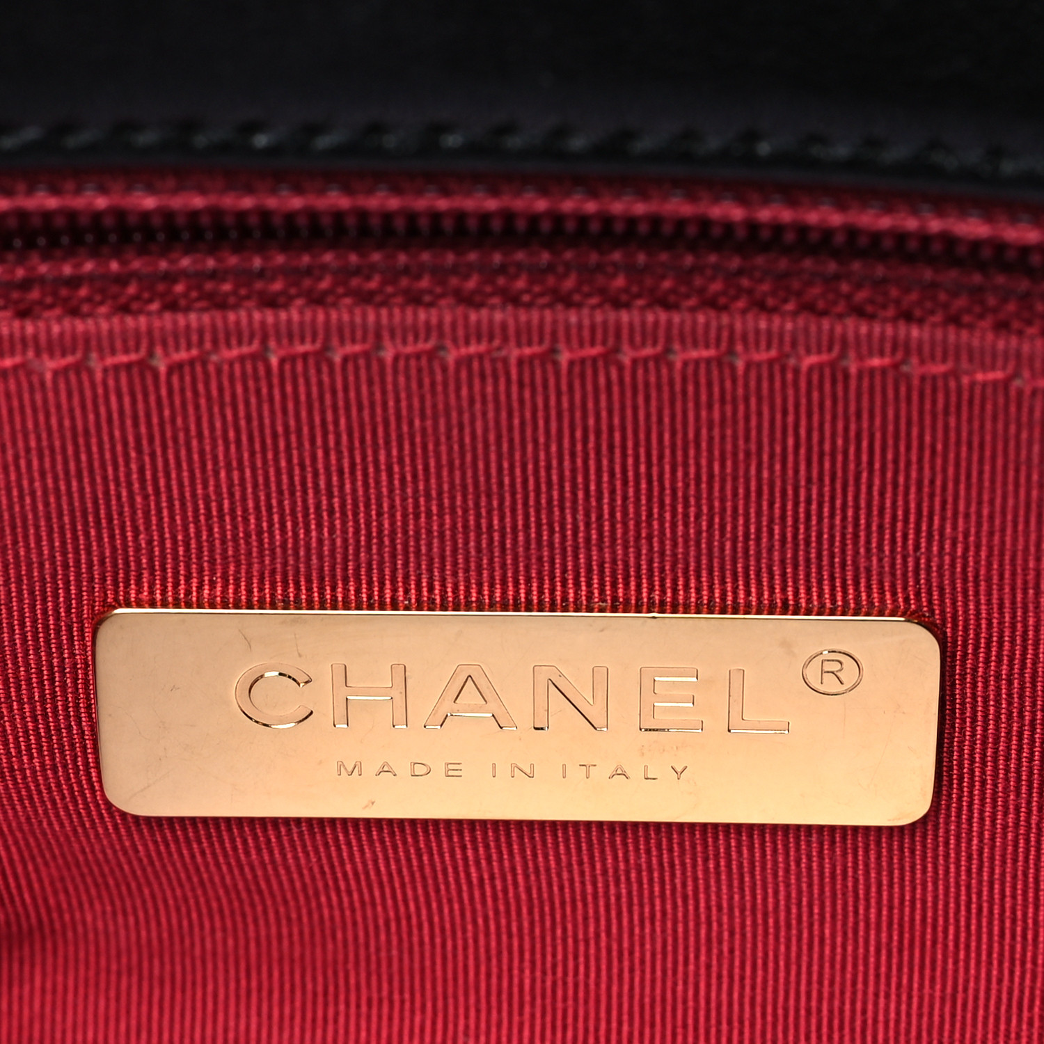 Lambskin Quilted Maxi Chanel 19 Flap Black