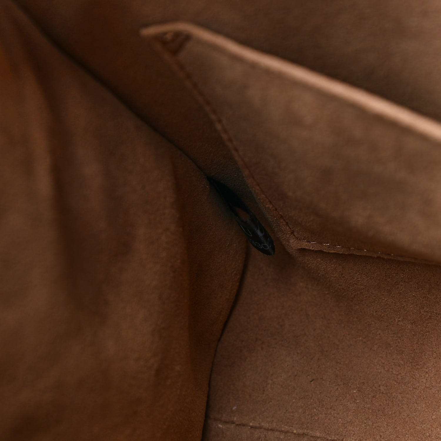 GG Supreme Monogram Calfskin Small Padlock Tote Beige Ebony Tuscany