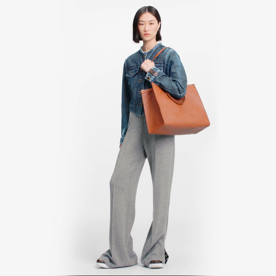 M44925 ONTHEGO GM Poche felli