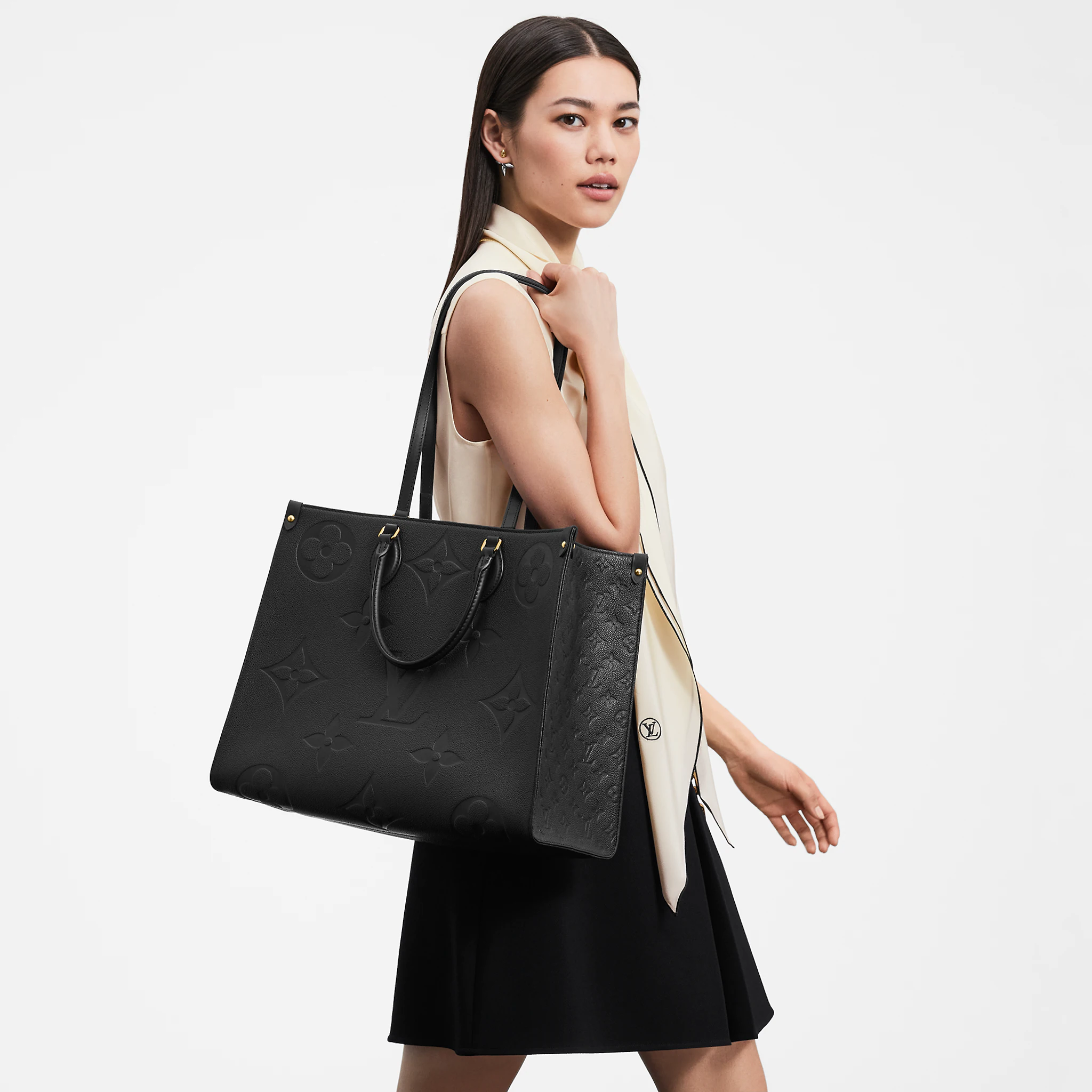 M44925 ONTHEGO GM Poche felli