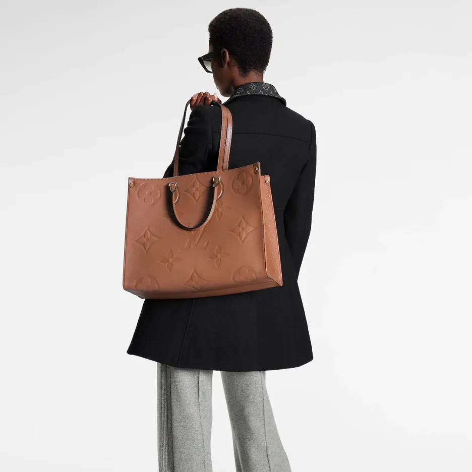 M44925 ONTHEGO GM Poche felli