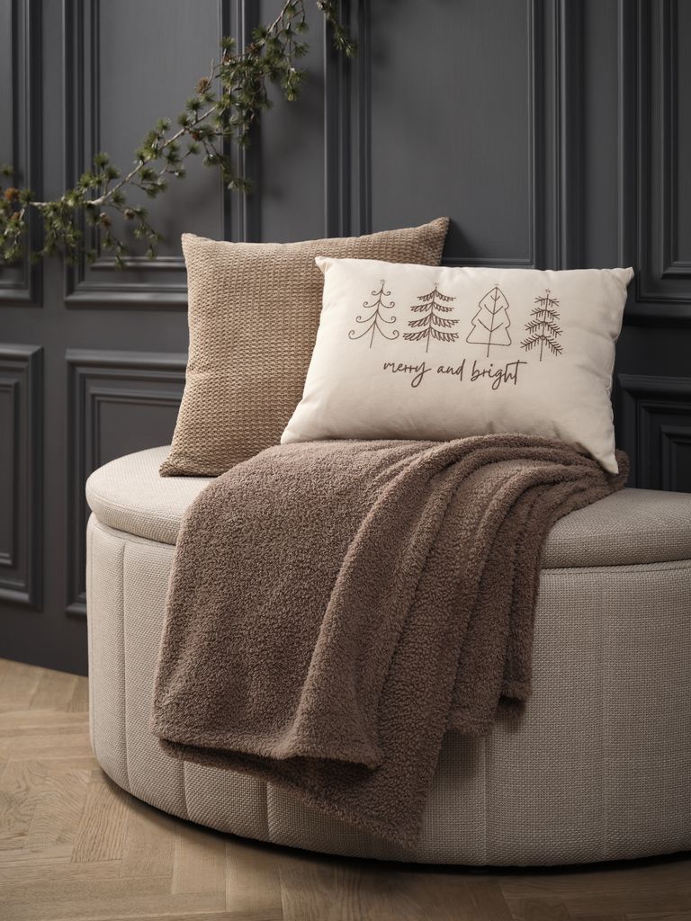 Cushion ELLE 35x50 beige