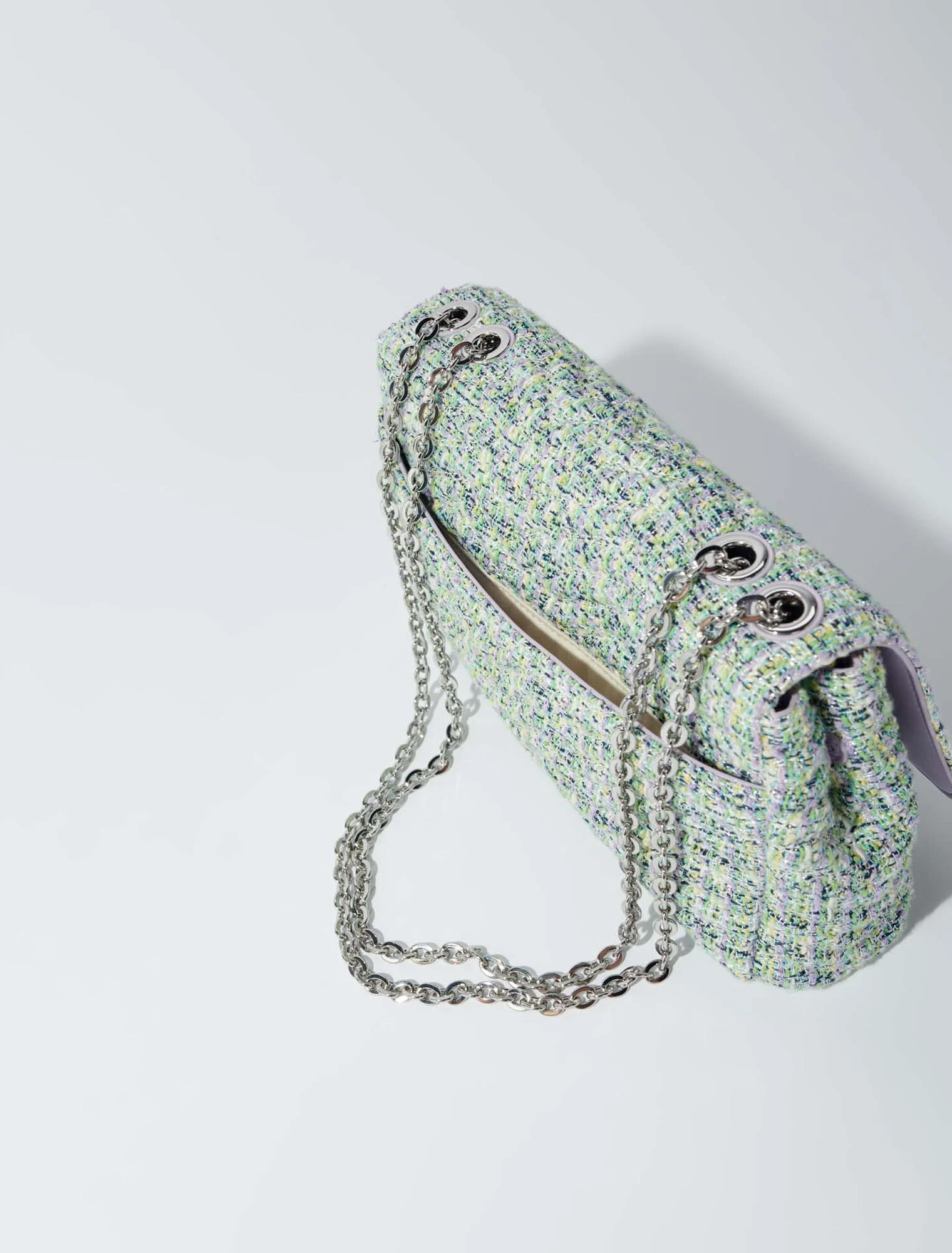 Clover bag with tweed chains
