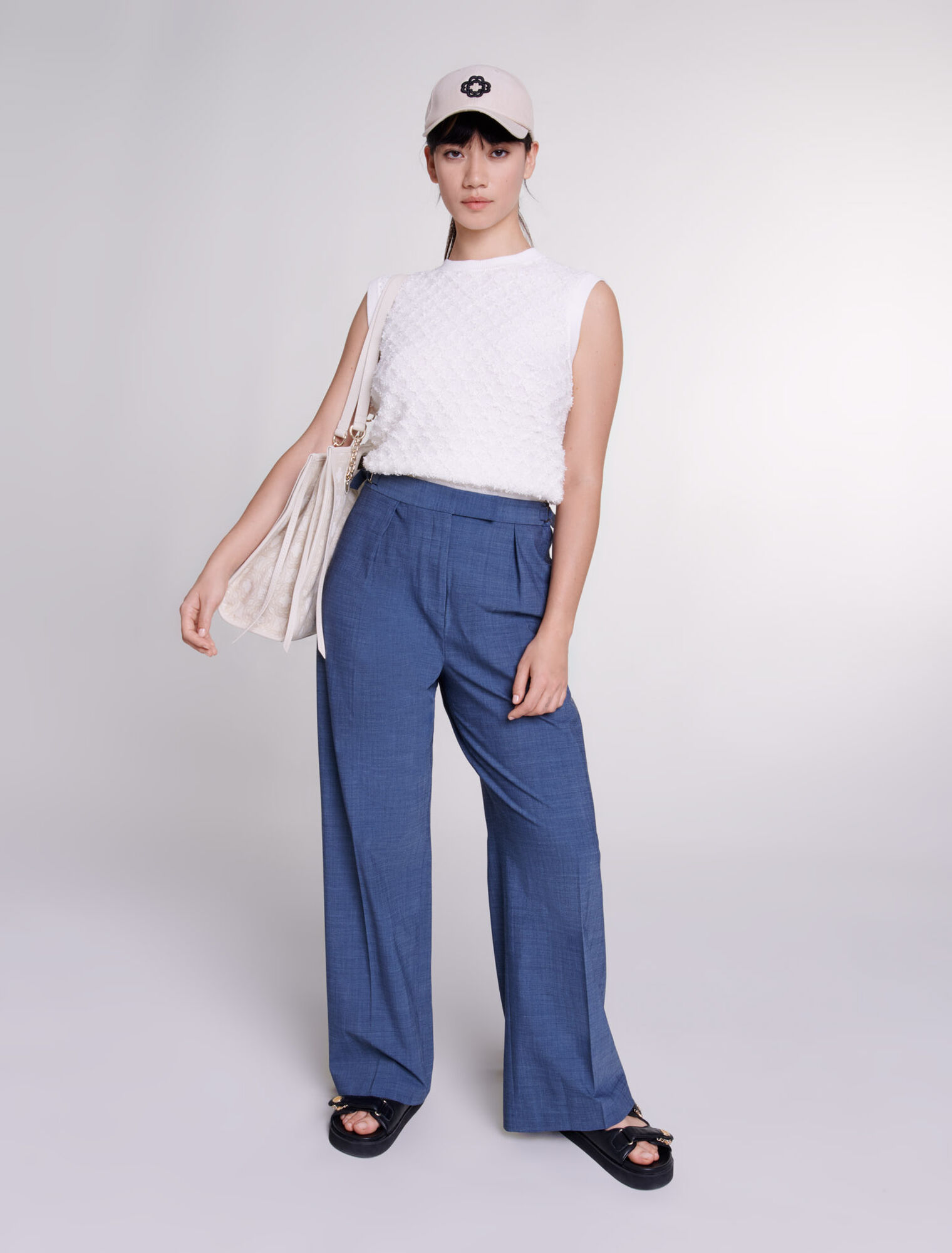Wide-leg trousers