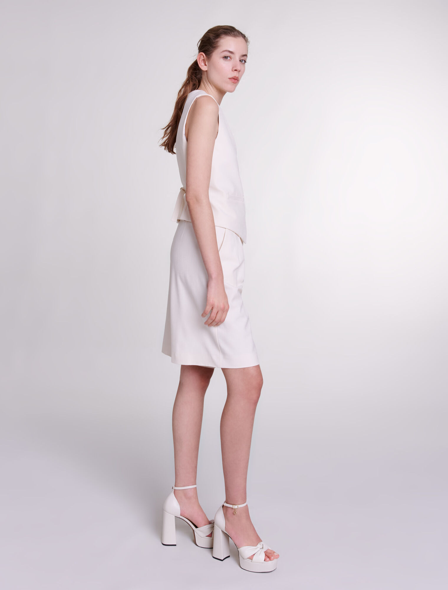 Pleated Bermuda shorts