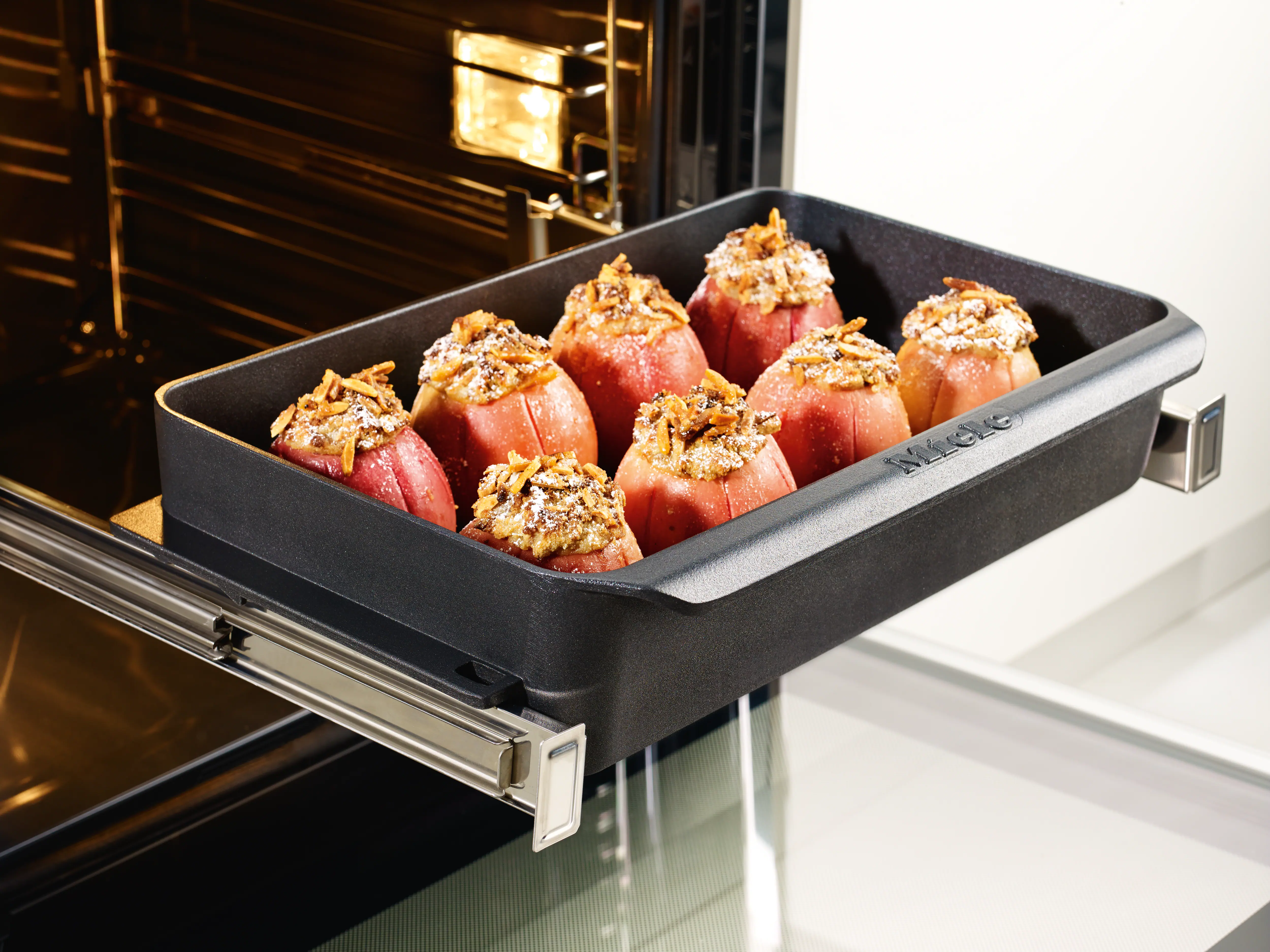 Induction gourmet casserole dish