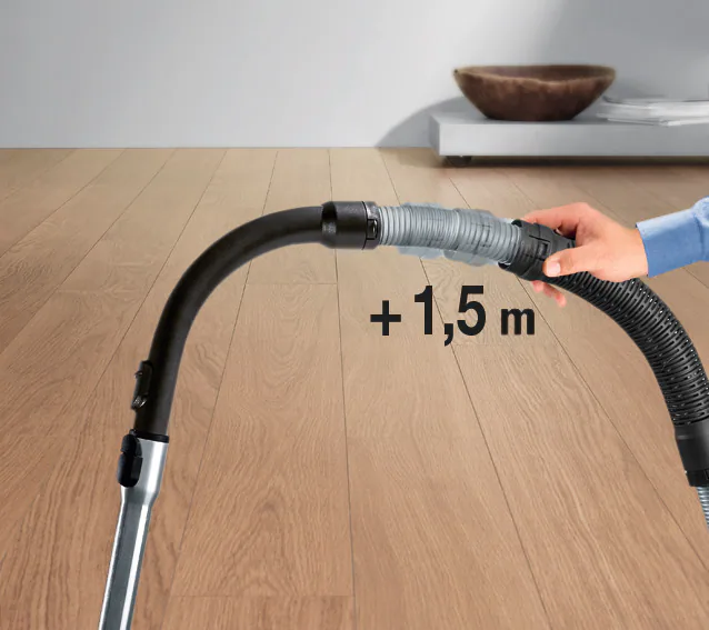 Flexible suction hose extension