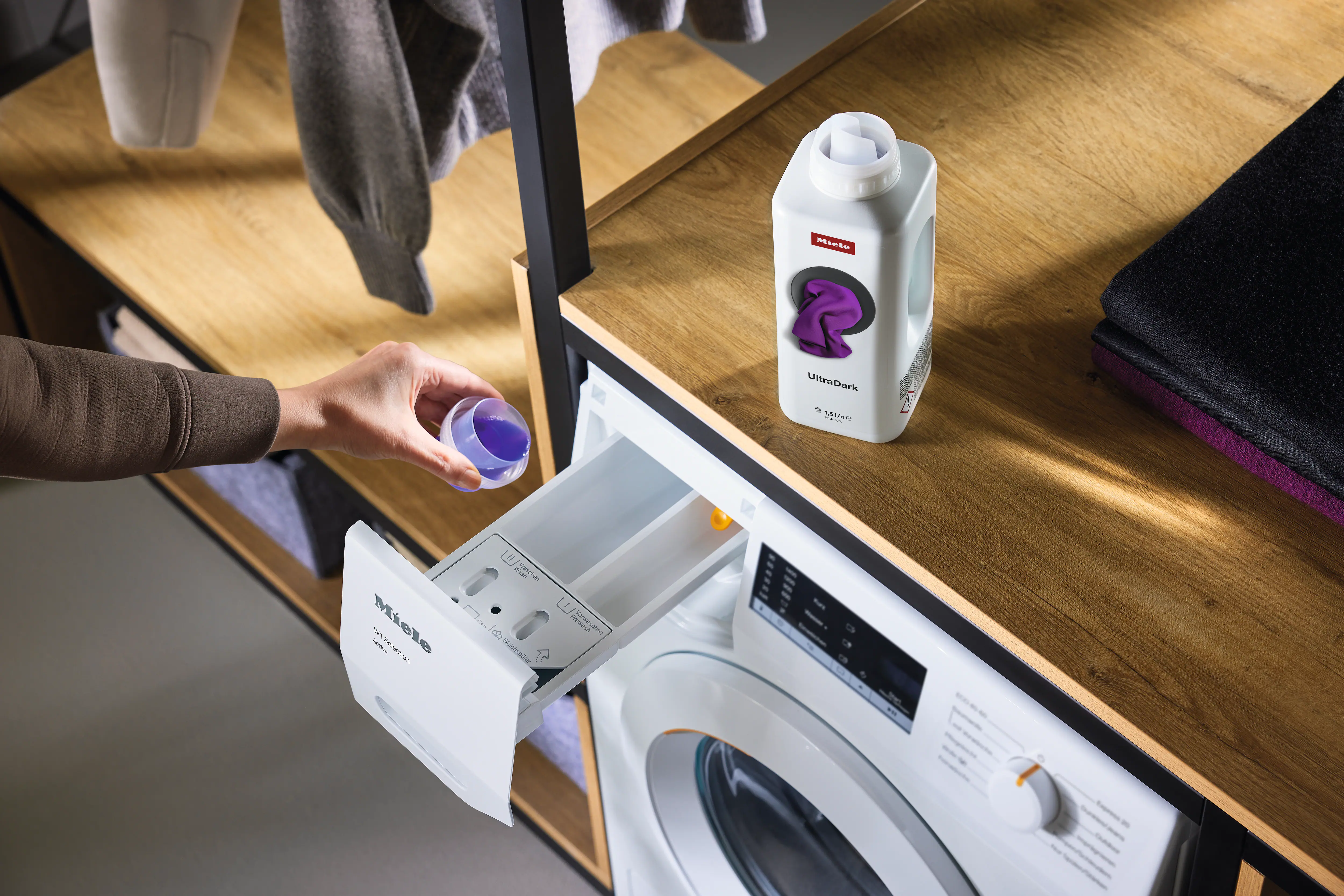 UltraDark 50.72 fl. oz. (1.5 l)