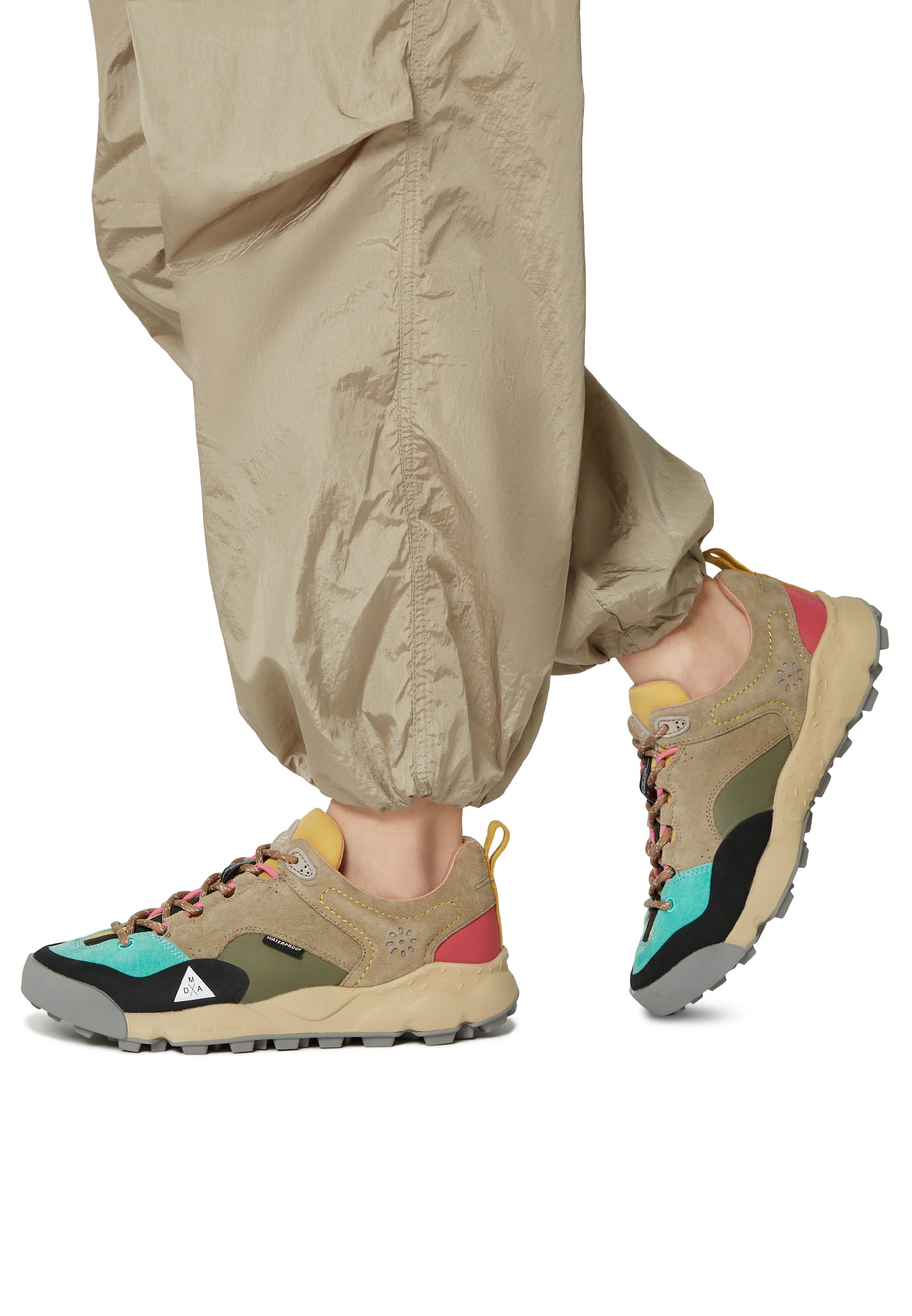 BACK COUNTRY UNI - Suede and technical fabric sneakers - Beige-Pink