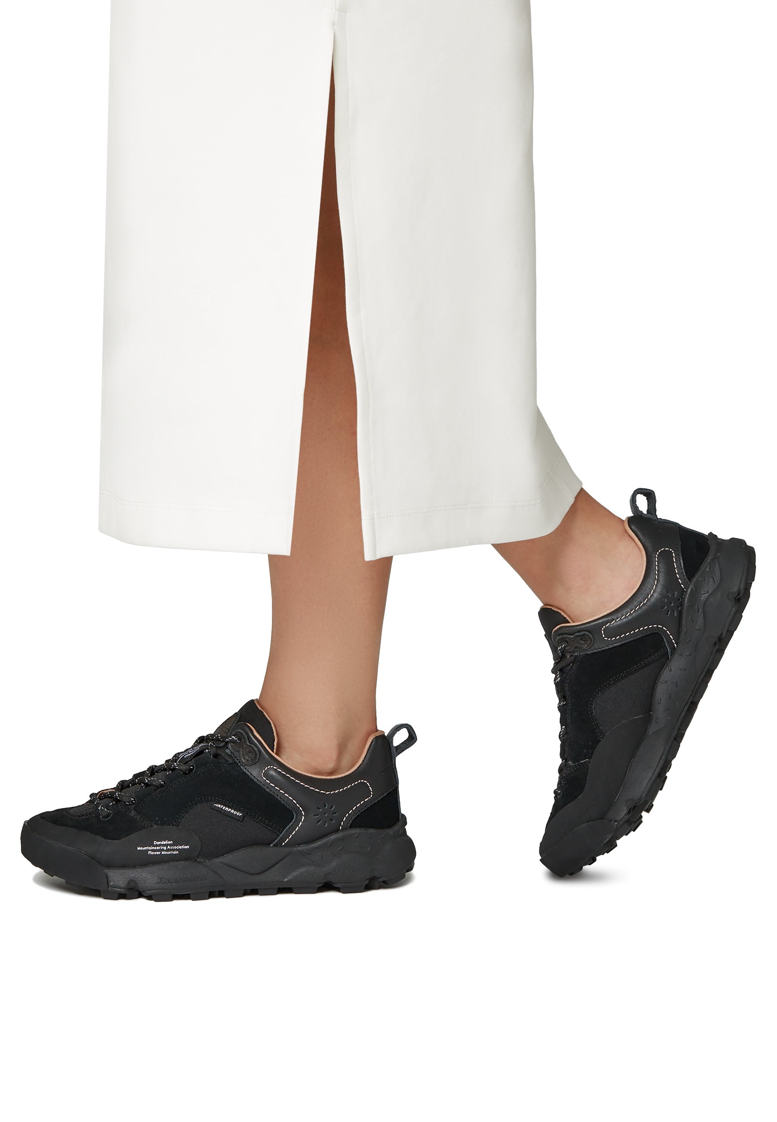 BACK COUNTRY UNI - Leather and waterproof technical fabric sneakers - Ebony