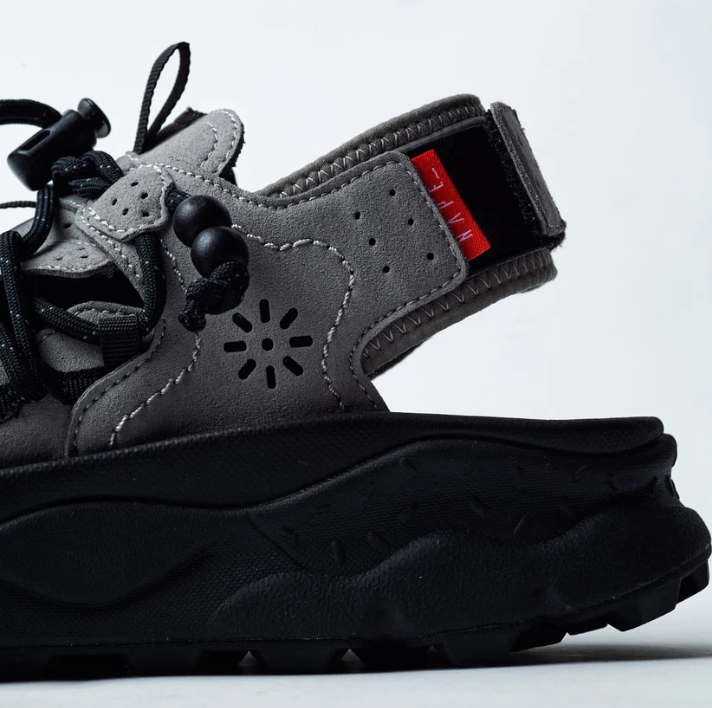 PUMA PUNKU Flower MOUNTAIN×NAPE Gray