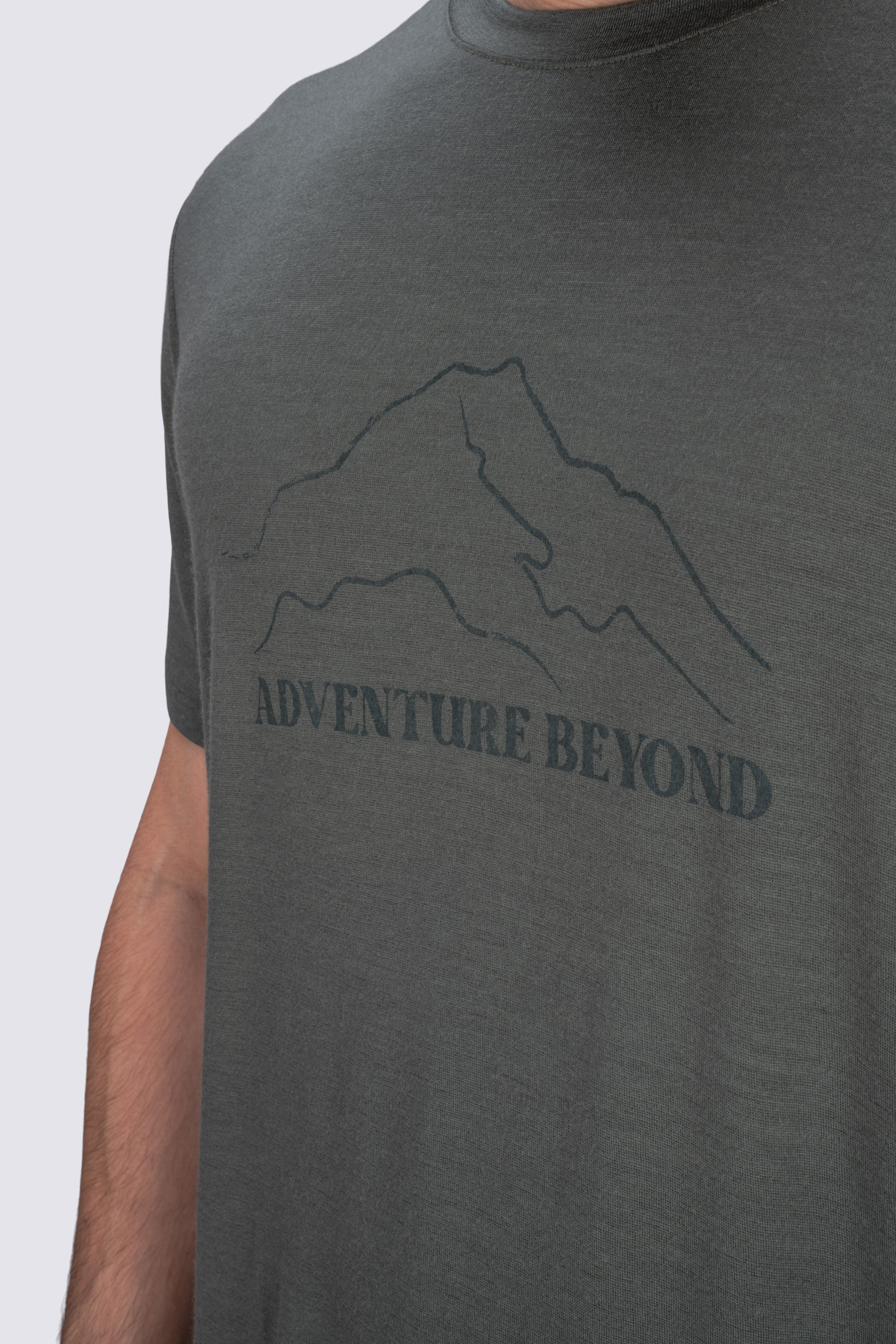 Macpac Men's Adventure Beyond 180 Merino T-Shirt
