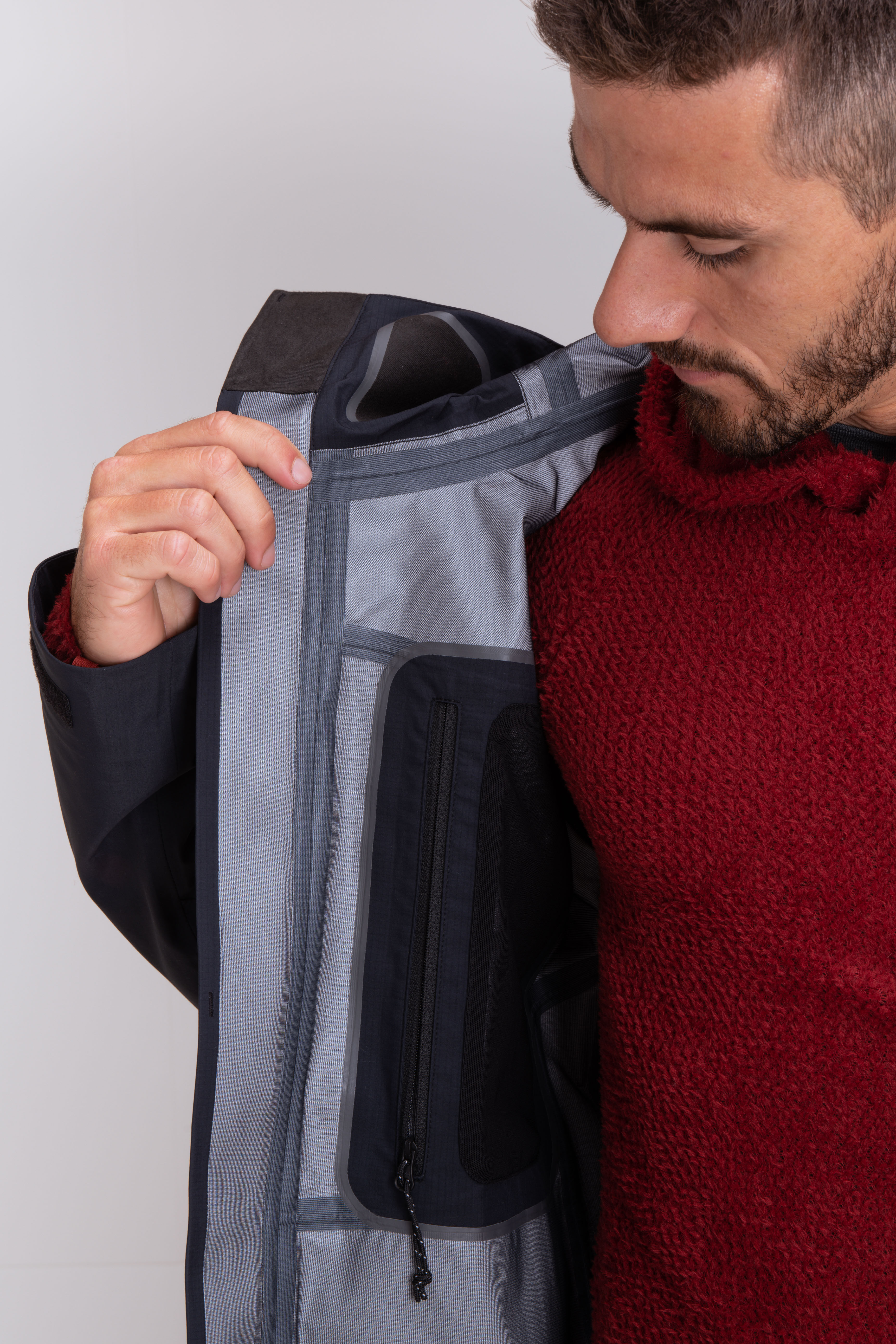 Macpac Men's Lightweight Prophet Rain Jacket