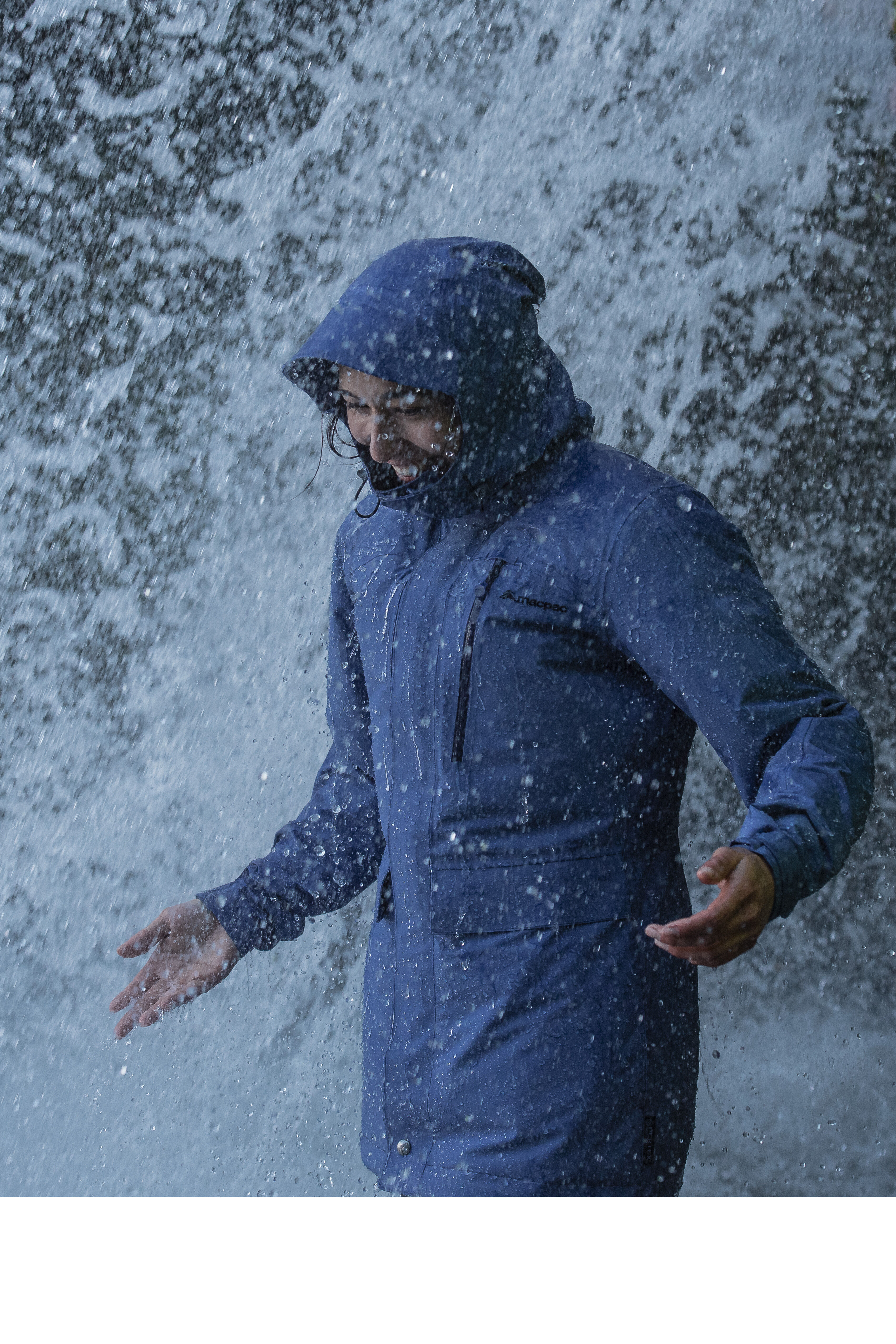 Macpac Women's Resolution Raincoat