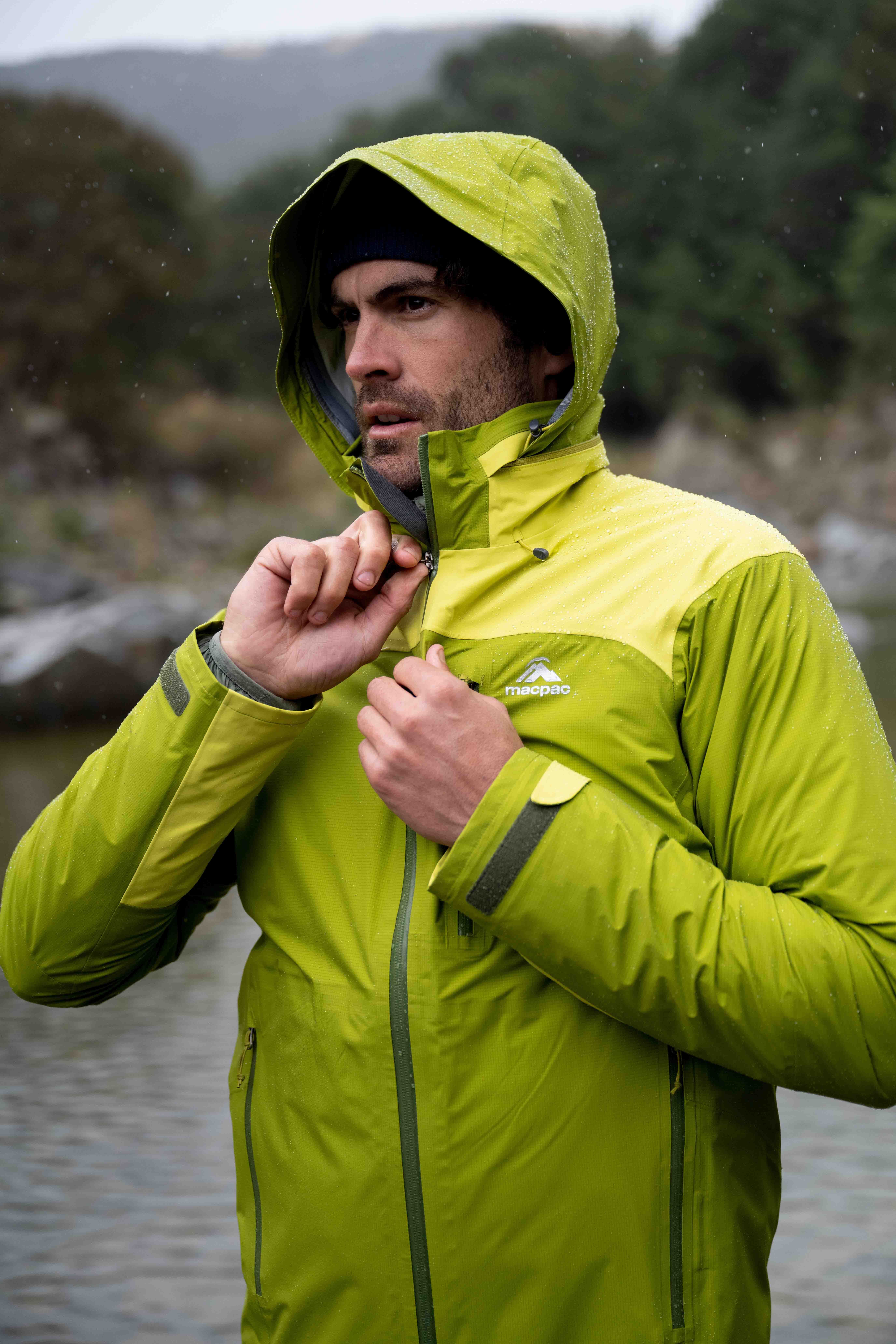 Macpac Men's Traverse Rain Jacket