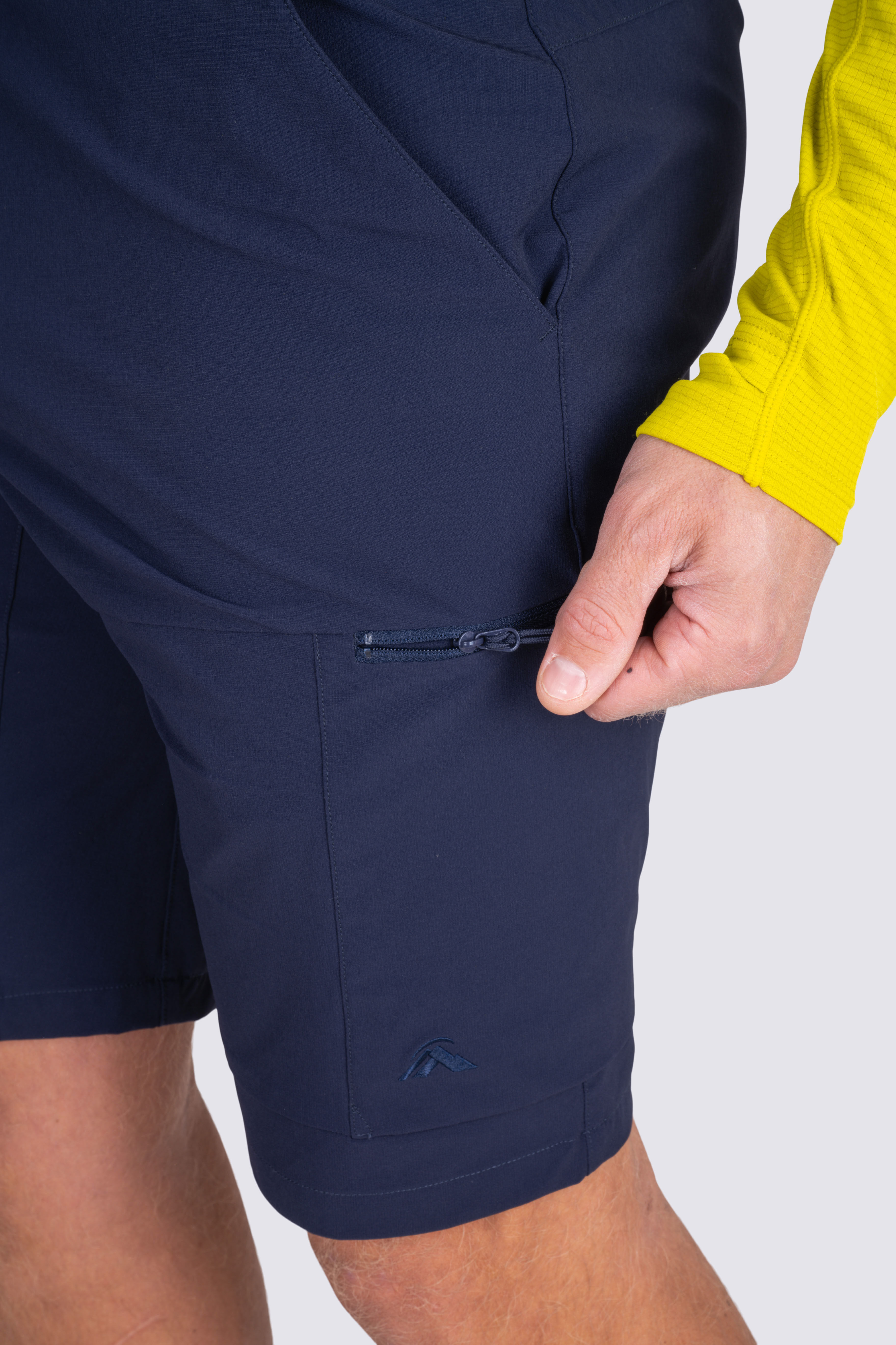 Macpac Men's Mountain Cargo Shorts