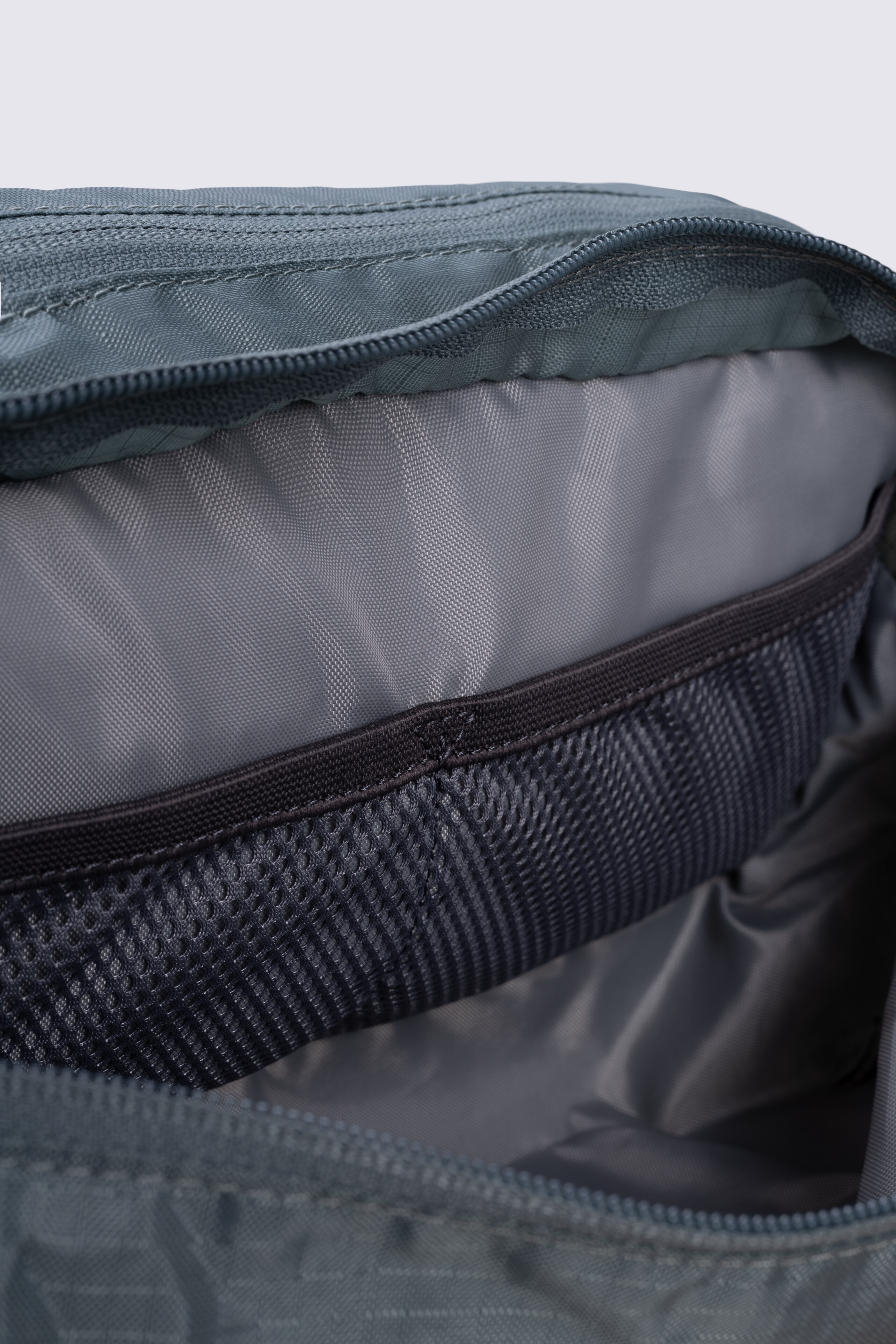 Macpac Double or Nothing Washbag