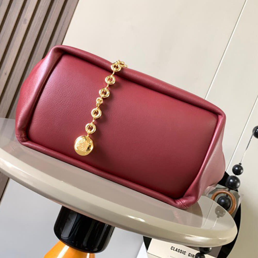 Loewe Medium Squeeze bag in nappa lambskin - Soul Replicas