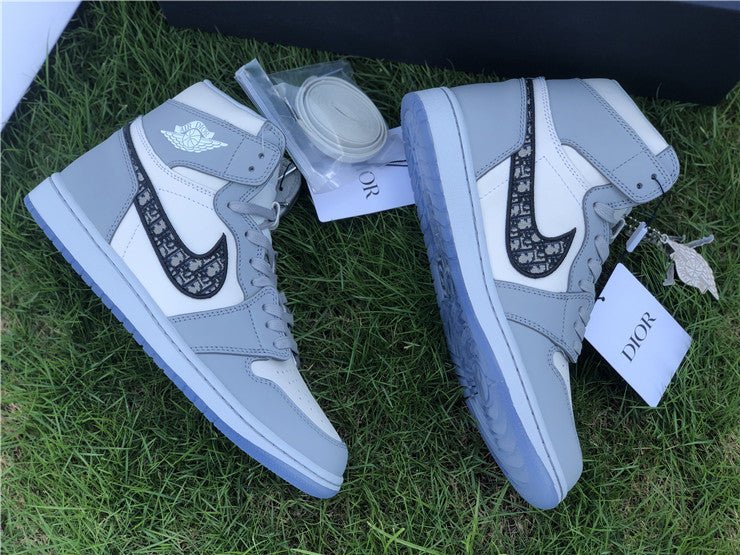 JORDAN 1 RETRO HIGH x DIOR - Soul Replicas