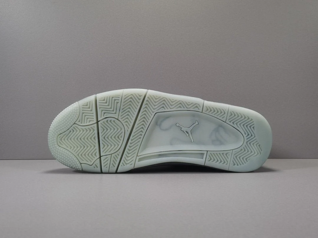 JORDAN 4 x KAWS - Soul Replicas