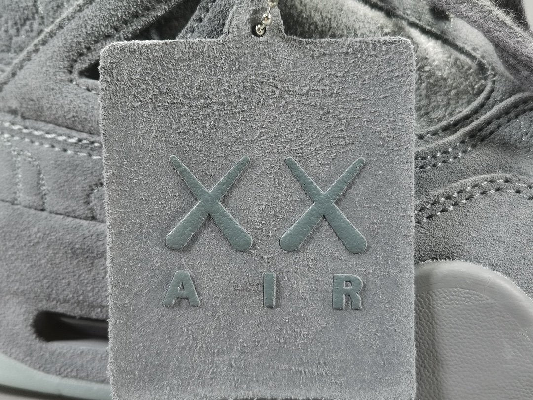 JORDAN 4 x KAWS - Soul Replicas